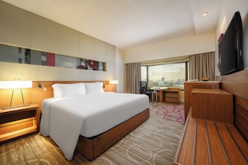 Deluxe Room, 1 King Bed