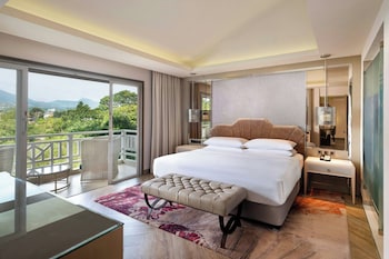 Tower Suite Room, 1 King Bed, Balcony