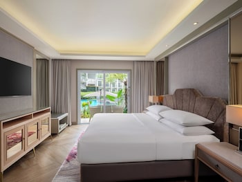 Executive Suite, 1 King Bed, Balcony
