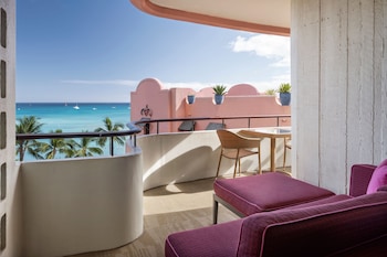 Mailani Ocean Corner 1 King, Oceanfront, Corner room
