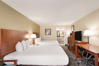 Standard Room, 2 Queen Beds, Smoking, Refrigerator & Microwave