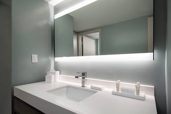 Room, 2 Queen Beds (Hearing Accessible)