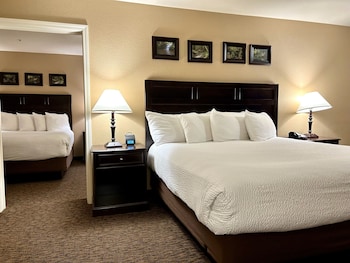 Suite, Multiple Beds, Non Smoking, Refrigerator & Microwave