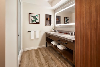Club Room, 2 Queen Beds, Club Lounge Access, Partial Ocean View