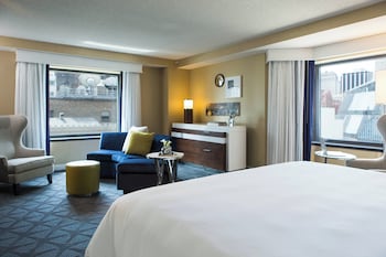 Room, 1 King Bed, City View