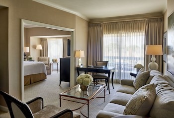 Luxury Suite, 1 King Bed