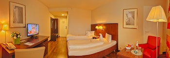 Twin Room (Plus)