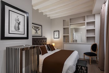 Double or Twin Room, Annex Building (High floor, no lift)