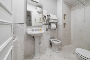 Double or Twin Room, Annex Building (High floor, no lift)
