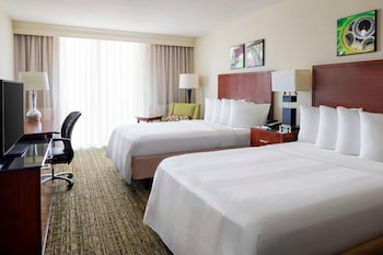 Room, 2 Double Beds (Hearing Accessible)