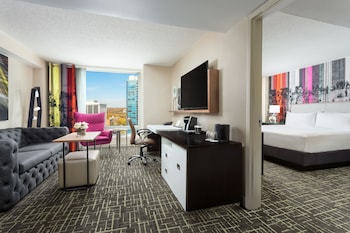 Suite, 1 King Bed (Executive)