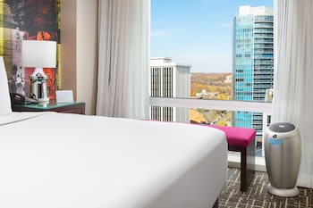 Room, 1 King Bed (High Floor)