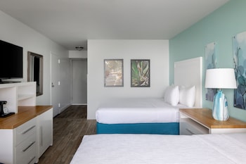 Premium Oceanfront Two Queen