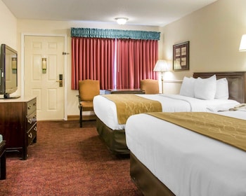 Standard Room, 2 Queen Beds, Non Smoking