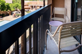 Deluxe Room, 2 Double Beds (Balcony Patio)