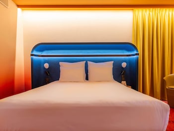 Superior Room, 1 Queen Bed