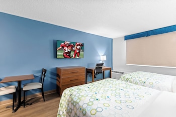 Studio, 2 Double Beds, Non Smoking (with Desk)