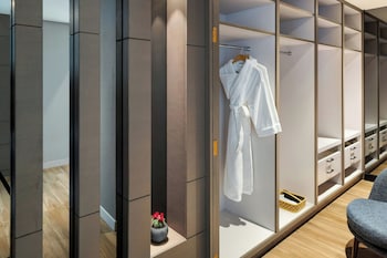 Club Suite, 1 Bedroom, Sea View