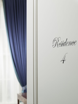 Room (Residence)