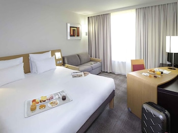 Superior Room, 1 Queen Bed with Sofa bed