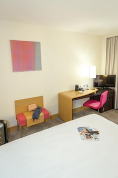 Executive Room, 1 Double Bed with Sofa bed
