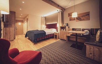 Senior Suite