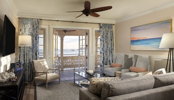 Suite, Oceanfront