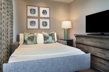 Suite (Dockside)