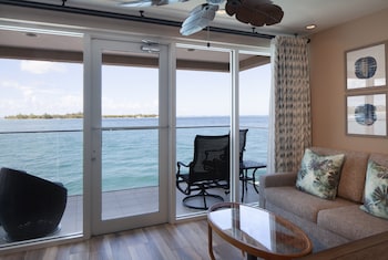 Suite (Dockside)