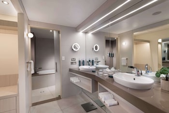 King One Bedroom Suite