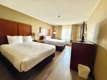 Standard Room, 2 Queen Beds, Non Smoking