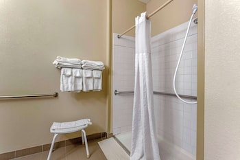 Room, 1 Queen Bed, Accessible, Non Smoking (Accessible Tub)