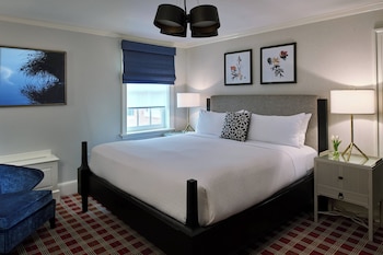 Room, 1 King Bed (Mobility/Hearing Accessible, Tub)