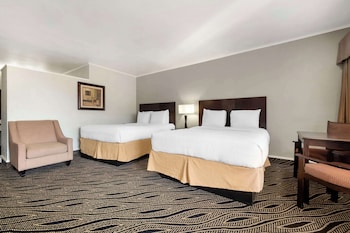 Standard Room, 2 Queen Beds, Non Smoking