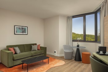 Premium Room, 1 King Bed