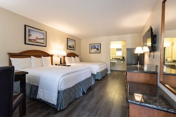 Standard Room, 2 Queen Beds, Upstairs