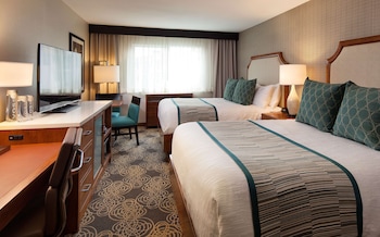 Suite, 2 Queen Beds, Accessible, Bay View