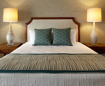 Room, 2 Queen Beds, Marina View