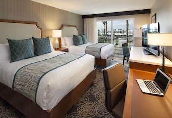 Room, 2 Queen Beds, Marina View