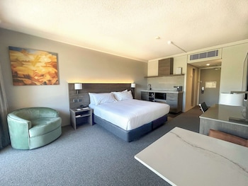 Studio, 1 King Bed