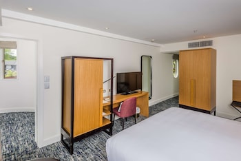 Junior Suite, 1 King Bed, Non Smoking