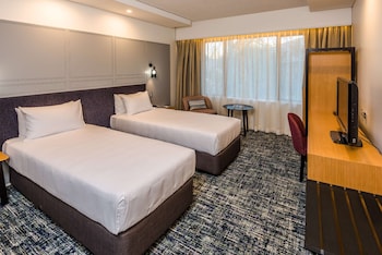 Deluxe Room, 2 Twin Beds, Non Smoking