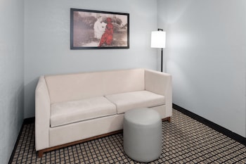 Studio Suite, 1 King Bed, Non Smoking