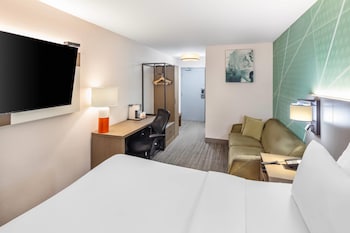 Standard Room, 1 Queen Bed with Sofa bed, Non Smoking