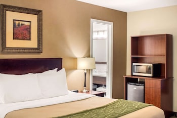 Suite, 2 Queen Beds, Non Smoking