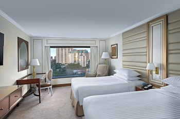 Deluxe Room, 2 Twin Beds, Smoking
