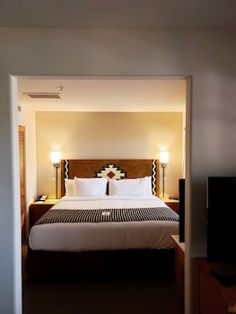 Suite (Santa Fe)