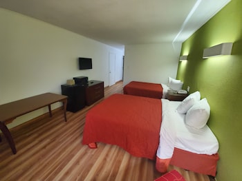 Double Room, 2 Queen Beds, Non Smoking