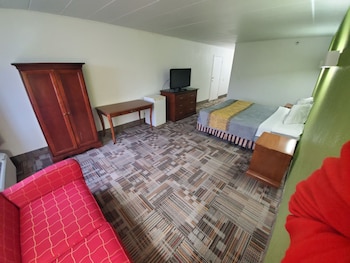 Standard Room, 1 King Bed, Non Smoking