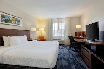 Room, 1 King Bed (Mobility/Hearing Accessible, Tub)